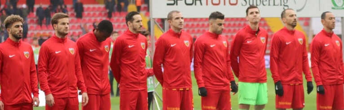 Kayserispor\'un İlk Yarıdaki Yaş Ortalaması 27.33 Oldu