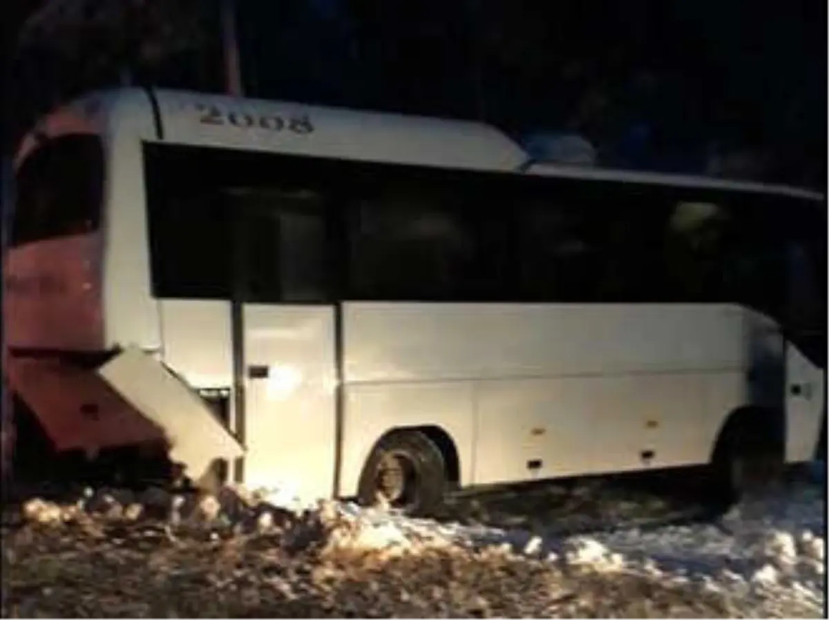 Kazdağları\'nda Buzlanma Kazaya Neden Oldu: 10 Yaralı