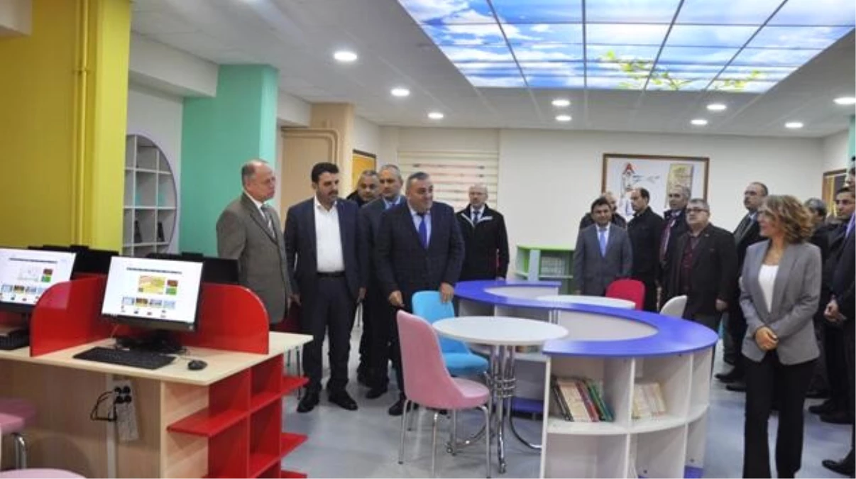 Kdz. Ereğli\'de Z Kütüphane Düzenlenen Törenle Hizmete Açıldı