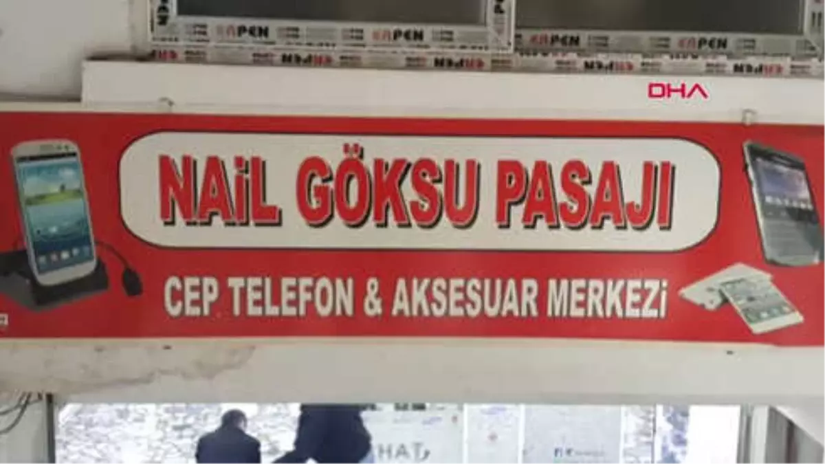 Mersin\'de \'Telefoncular Çarşısı\'nı Su Bastı