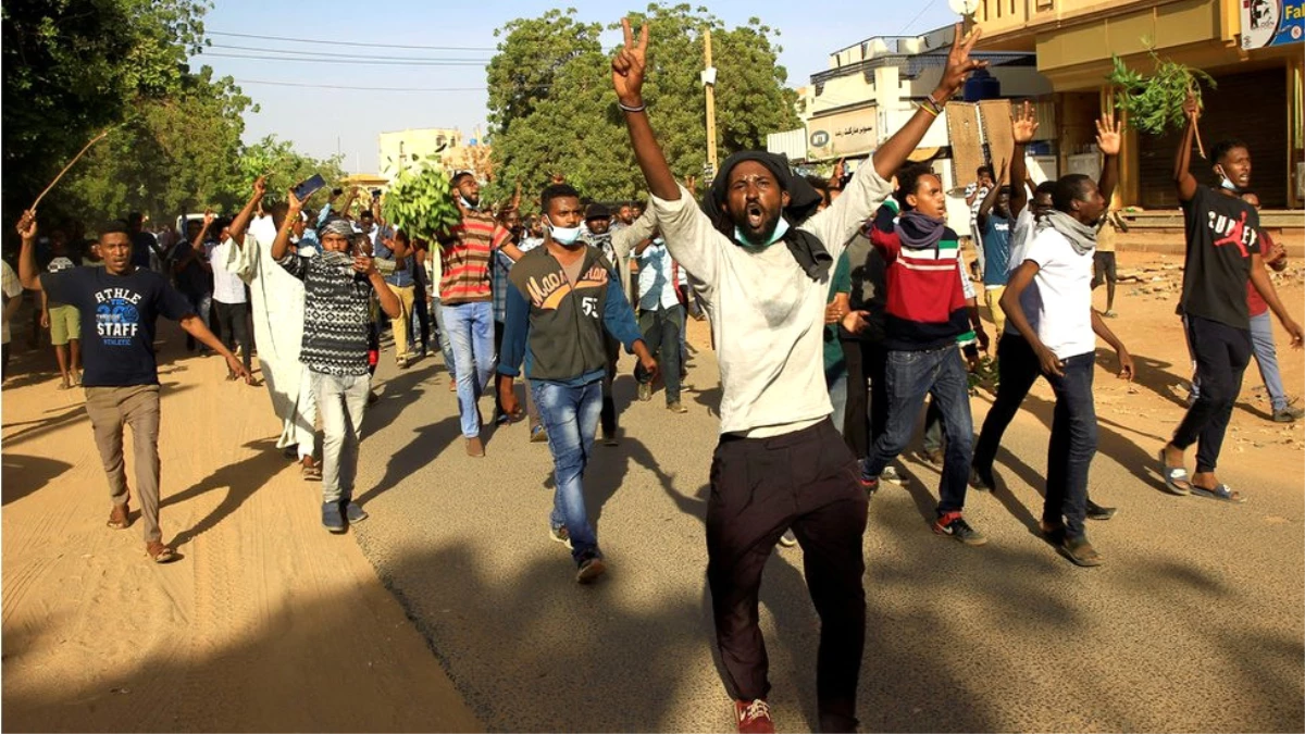 Sudan Lideri Ömer El Beşir Karşıtı Protestolar Hakkında Neler Biliniyor?