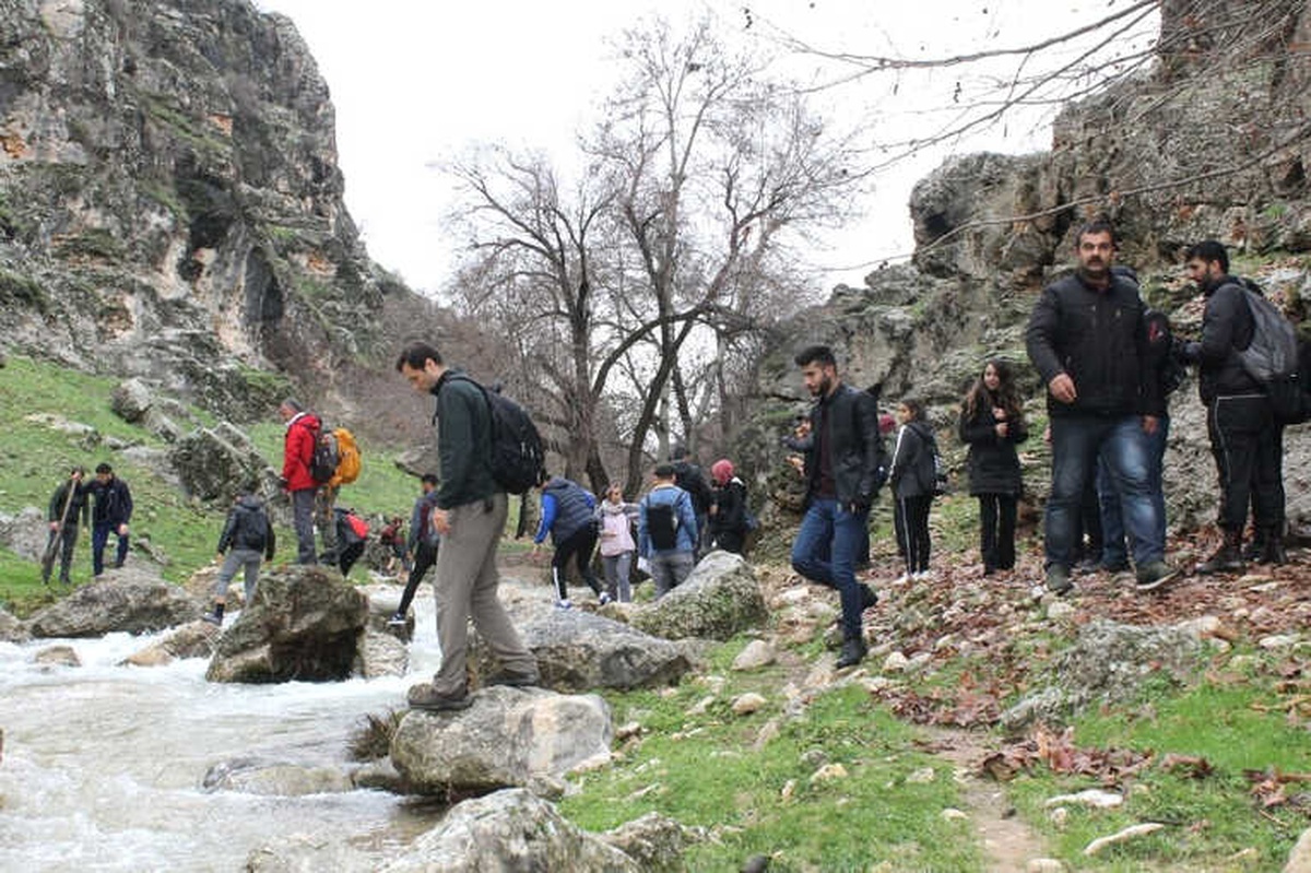 Üniversite Öğrencilerinden Doğa Etkinliği