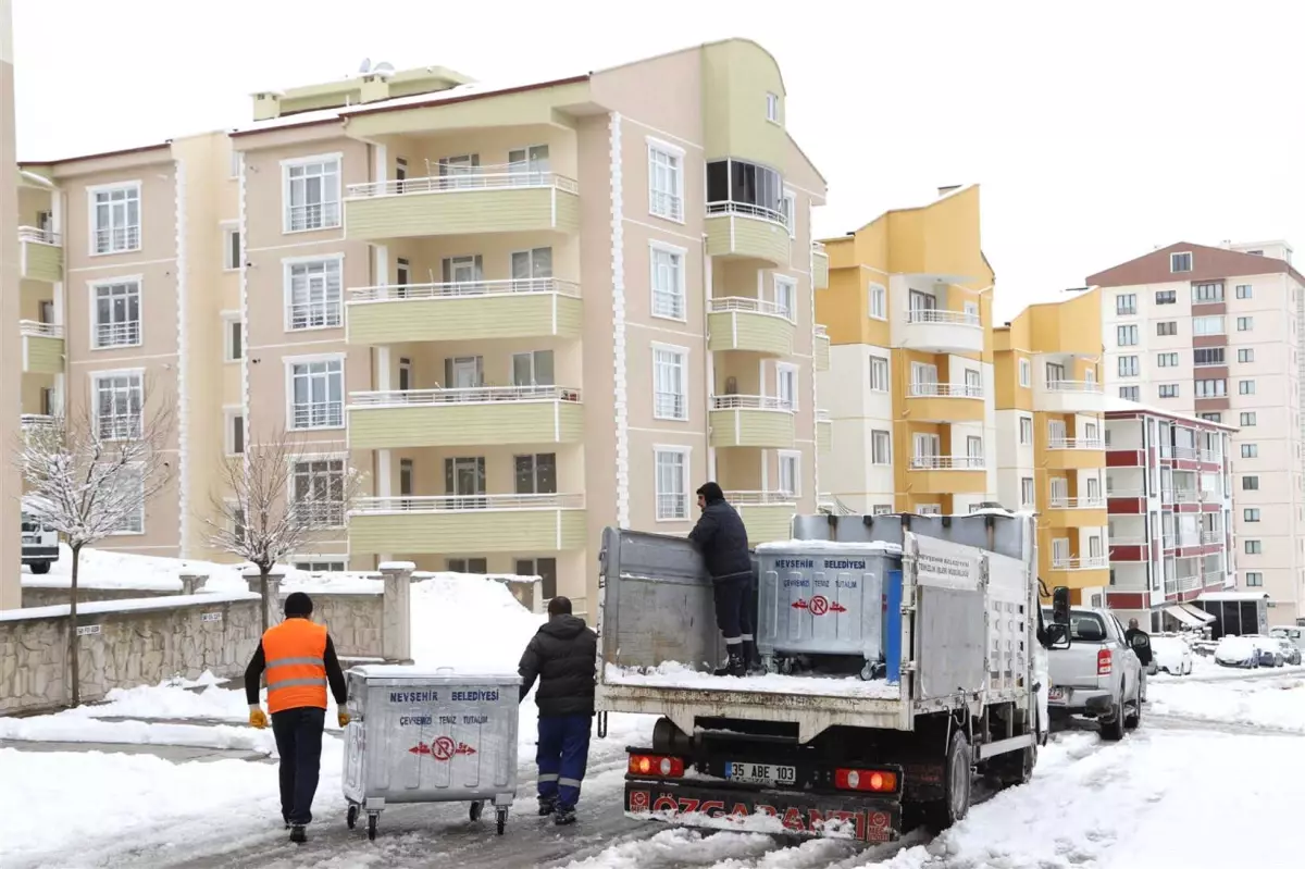 Yerüstü Çöp Konteynerlerinin Dağıtımı Yıl Sonuna Kadar Tamamlanacak