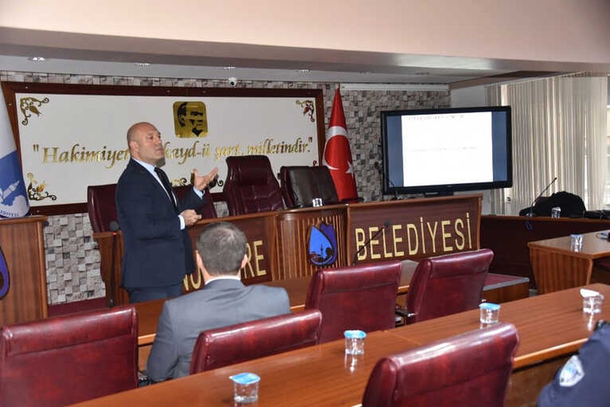 Yunusemre\'den Personele Kamuda Kriz Yönetimi Eğitimi