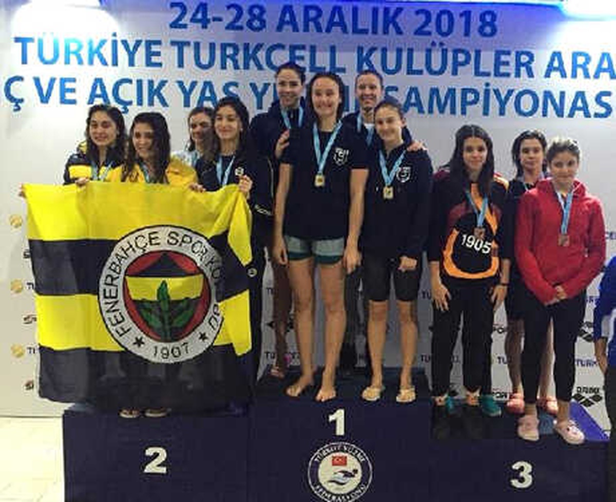 Yüzme Federasyonu İstanbul\'da Şampiyonalar Düzenliyor