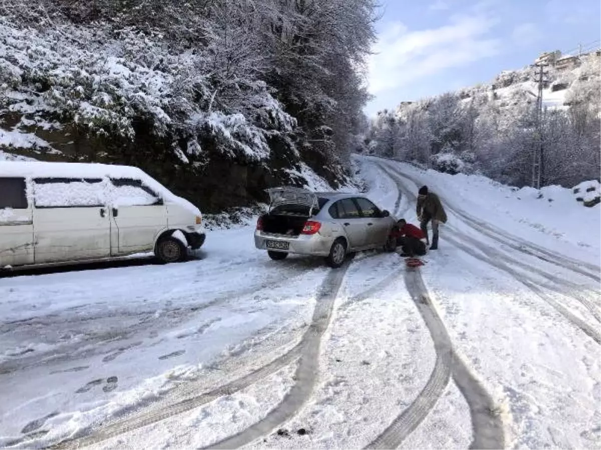 Zonguldak\'ta 29 Köy Yolu Ulaşıma Kapandı