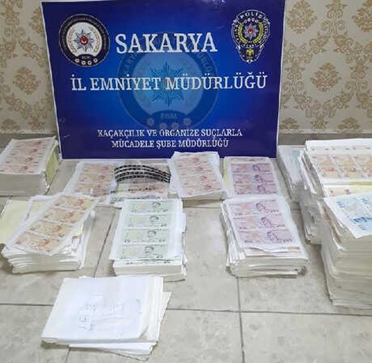 2 Milyon Liralık Sahte Banknotları Piyasaya Süreceklerdi