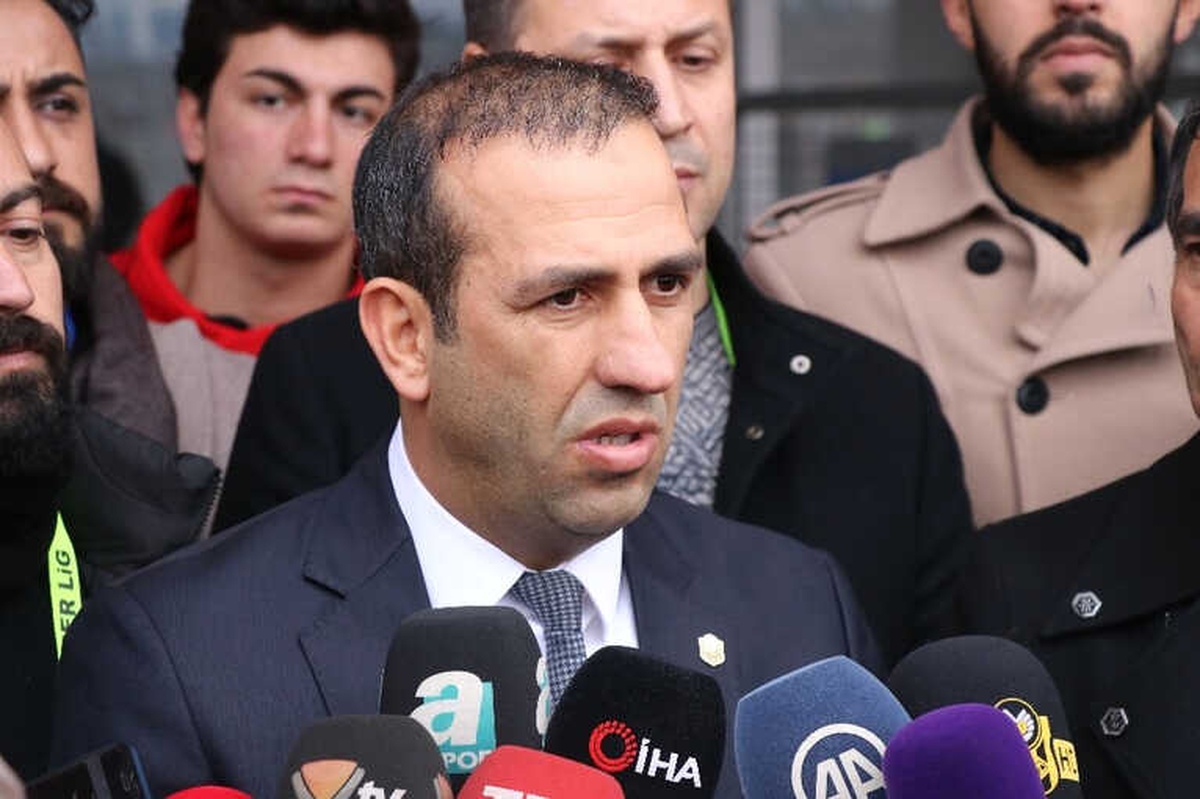 Adil Gevrek: "Sadık Çiftpınar İçin Fenerbahçe ve Beşiktaş ile Görüşeceğiz"