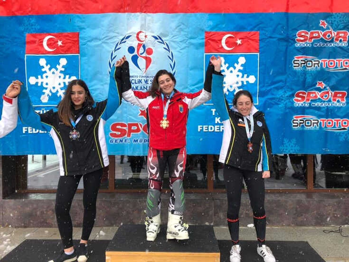AKUT Kar Sporları Sporcuları, Üstün Başarı Elde Ettiler