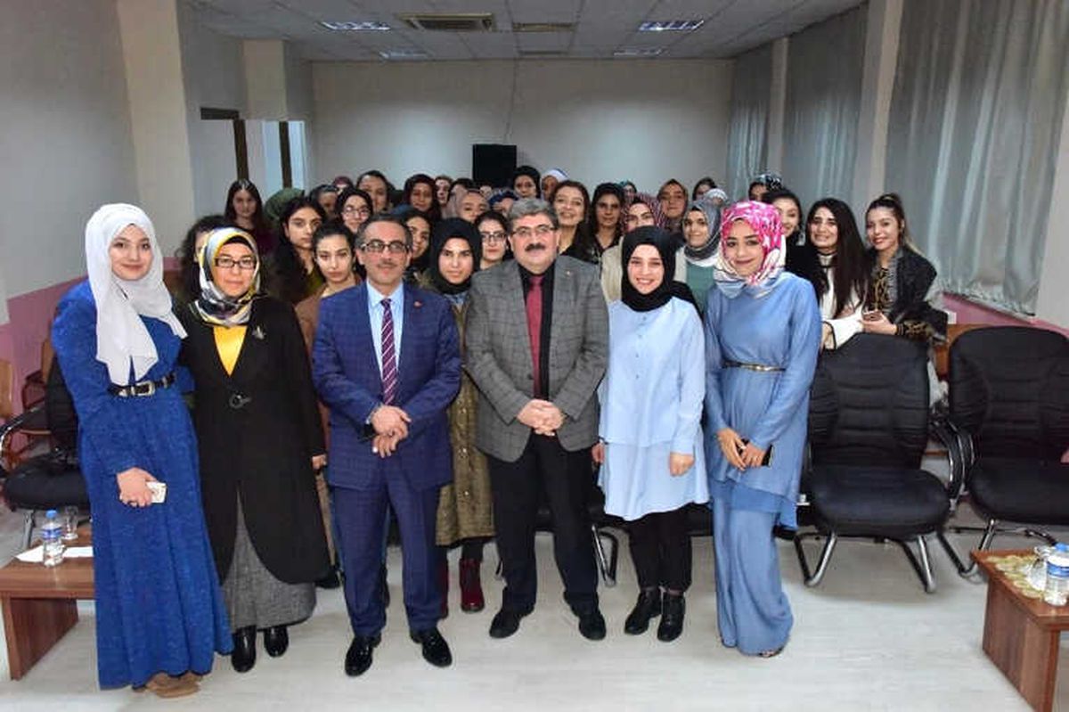 Başkan Can Öğrencilerle Bir Araya Geldi