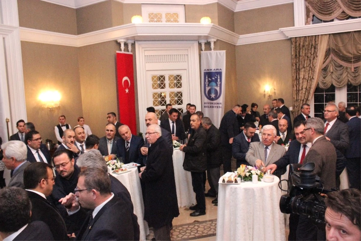 Başkan Tuna: "Ankaralı İstiklal Harbi\'nde ve 15 Temmuz\'da Büyük Bir Mücadele Sergiledi"
