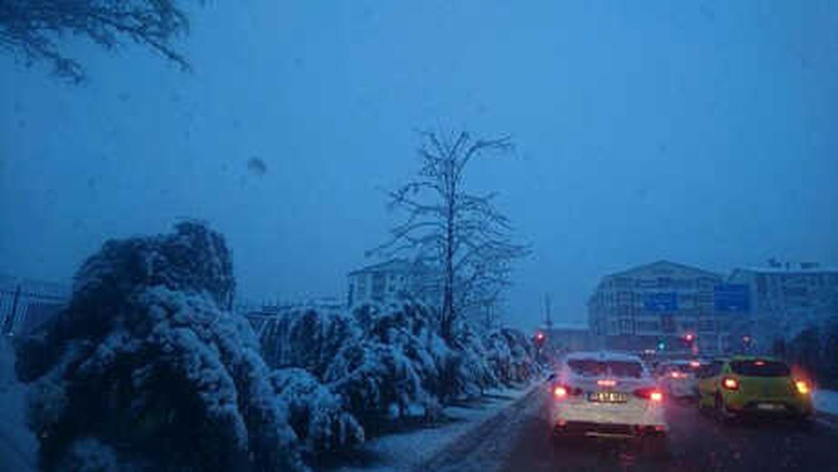 Bingöl\'de Kar Nedeniyle 281 Köy Yolu Kapandı