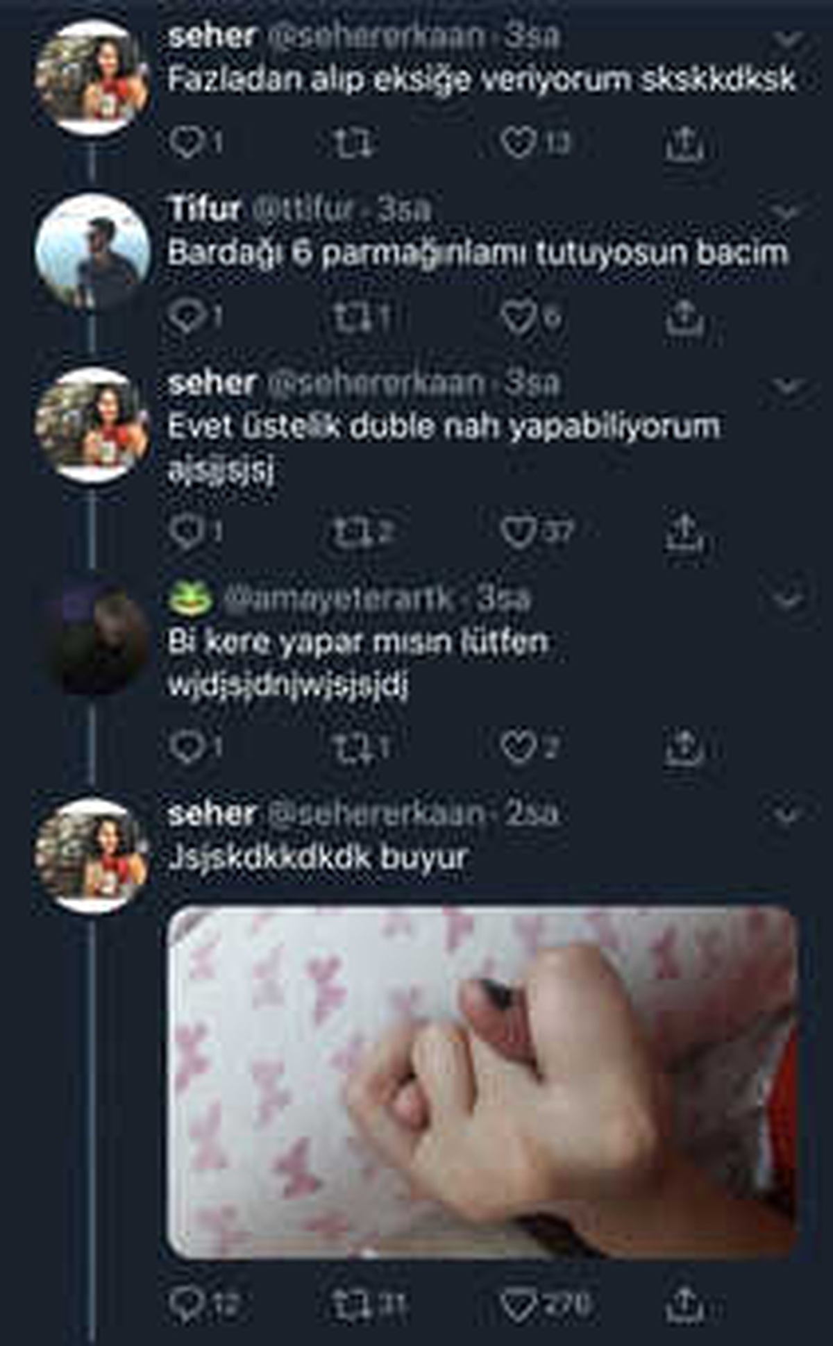 Burası Twitter: 4 Parmağım Var Diyene 6 Parmaklıdan Teklif Geldi