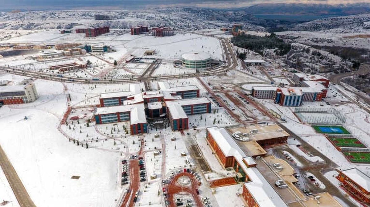 Burdur Beyaza Büründü