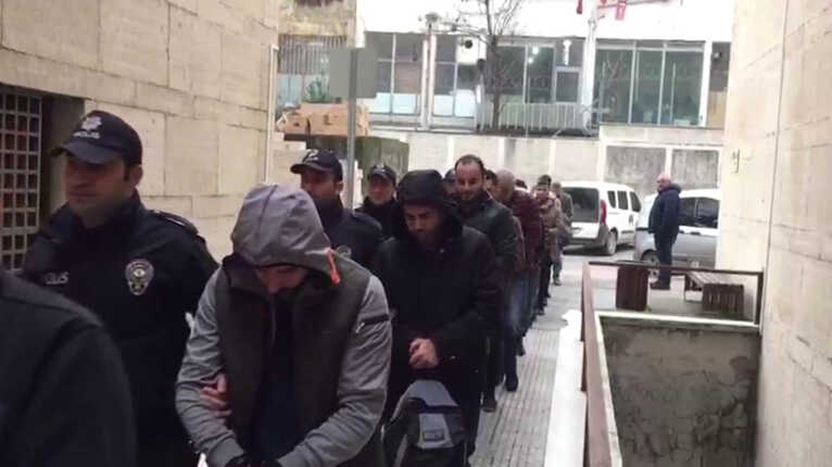Bursa\'da Fetö\'cü 15 Askeri Personel Tutuklandı