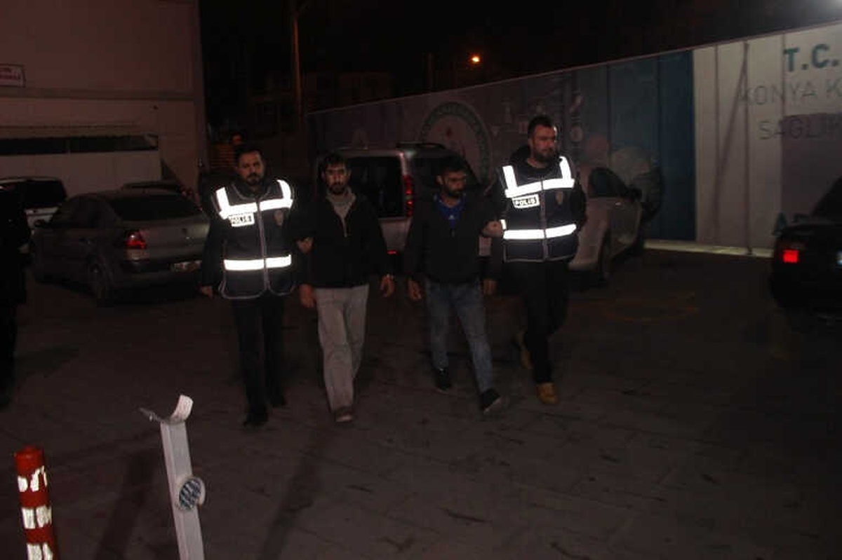 Çaldıkları Motosikleti İtelerken Suçüstü Yakalandılar