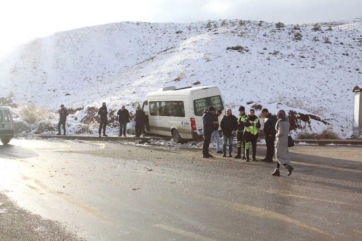 Çankırı\'da Trafik Kazası: 2 Yaralı
