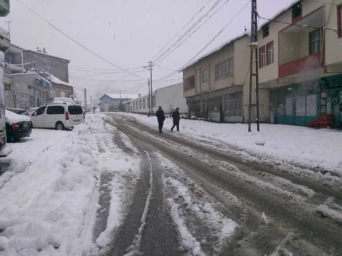 Çelikhan ve Gerger\'de Okullar 1 Gün Tatil