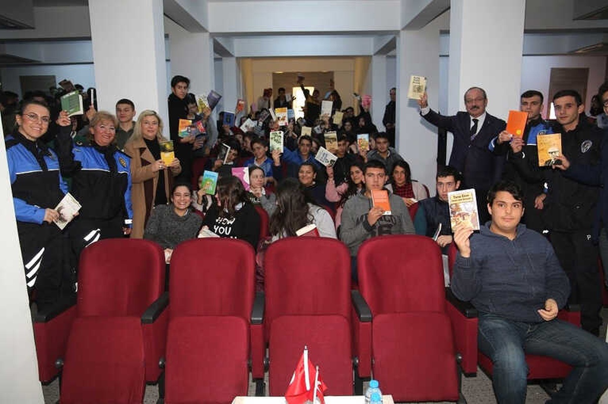Emniyet Müdürlüğünden Eğitime Destek Çalışmaları