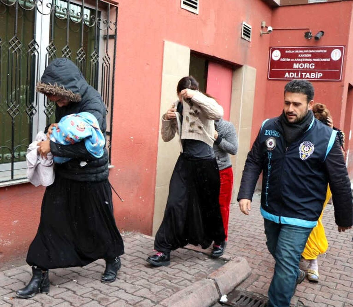 Ev Fareleri Yakalandı