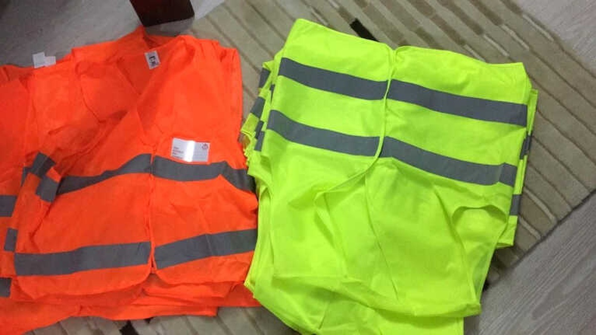Evinden Sarı Yelek Çıkan Öğretmen Tutuklandı