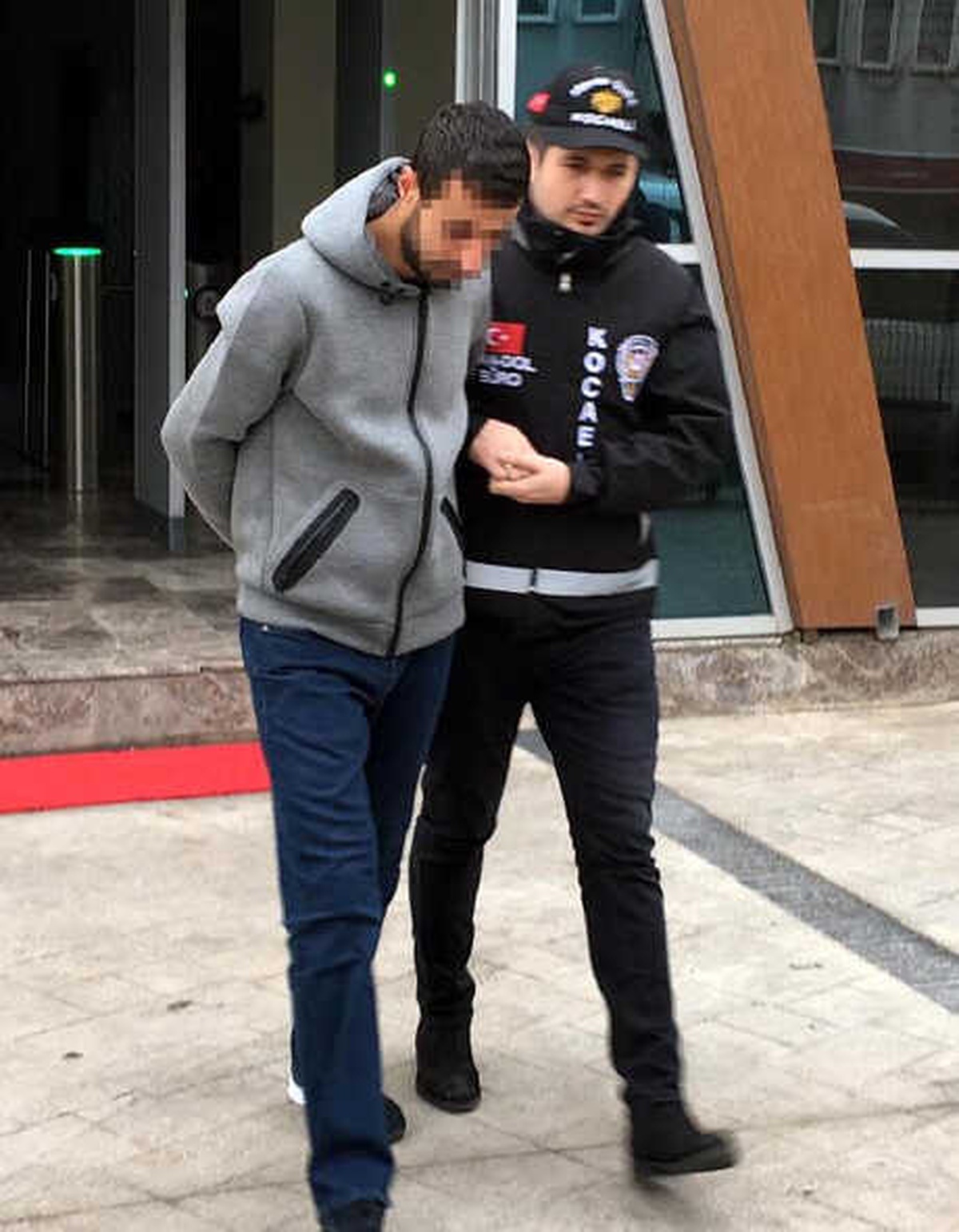 Fetö\' ve \'Böcek\' Yalanına İnanıp, 306 Bin Lirasını Dolandırıcılara Kaptırdı