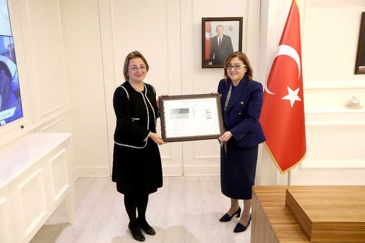 Gaziantep Büyükşehir Belediyesi Hizmet Binasına Yeşil Bina Sertifikası