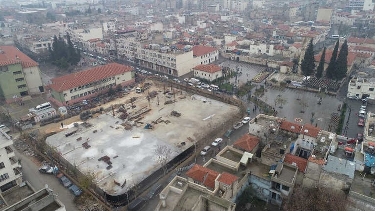 Gaziantep\'e 6 Bin Metrekarelik Meydan