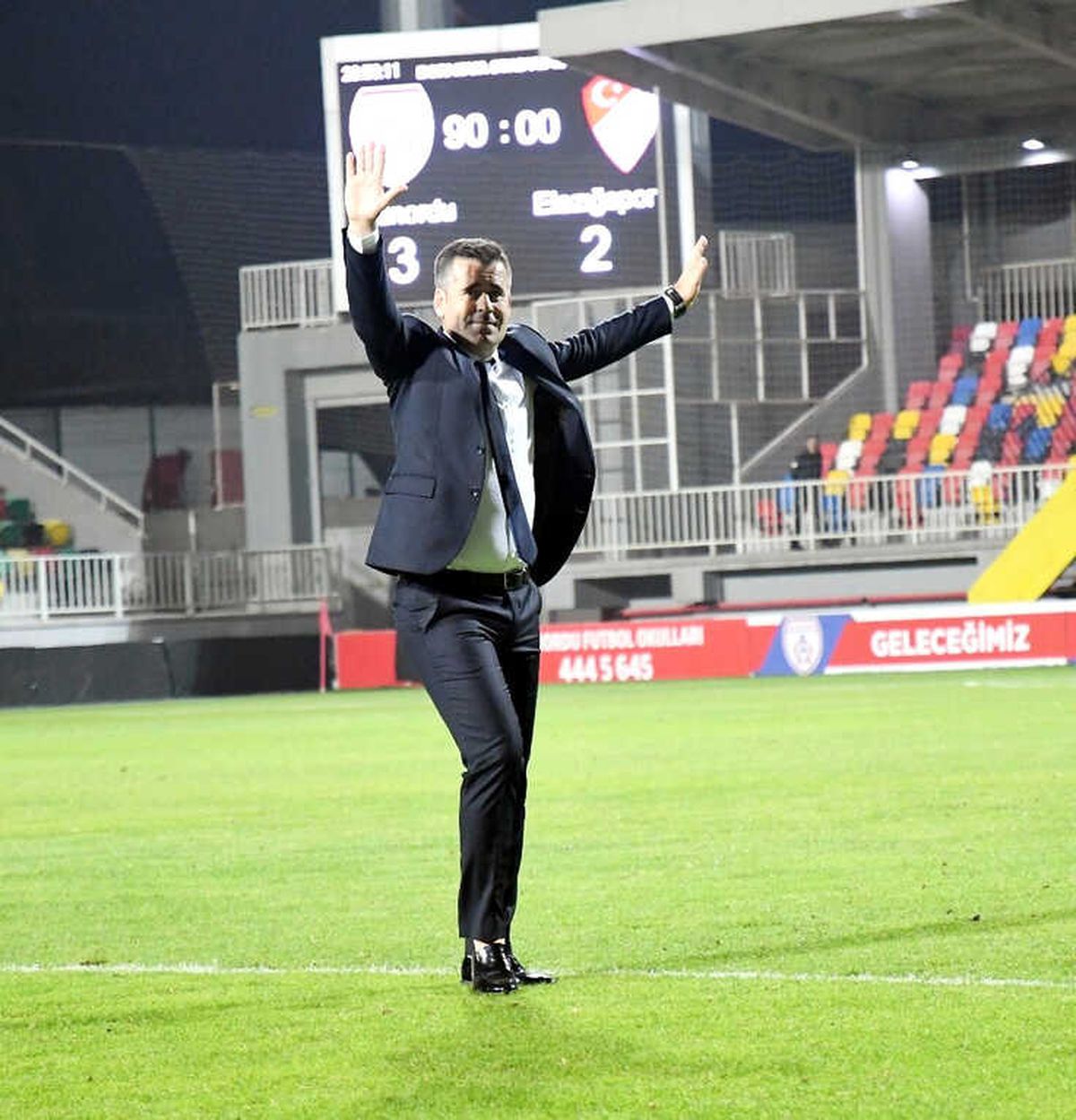Hüseyin Eroğlu: "İki Cephede de Varız"