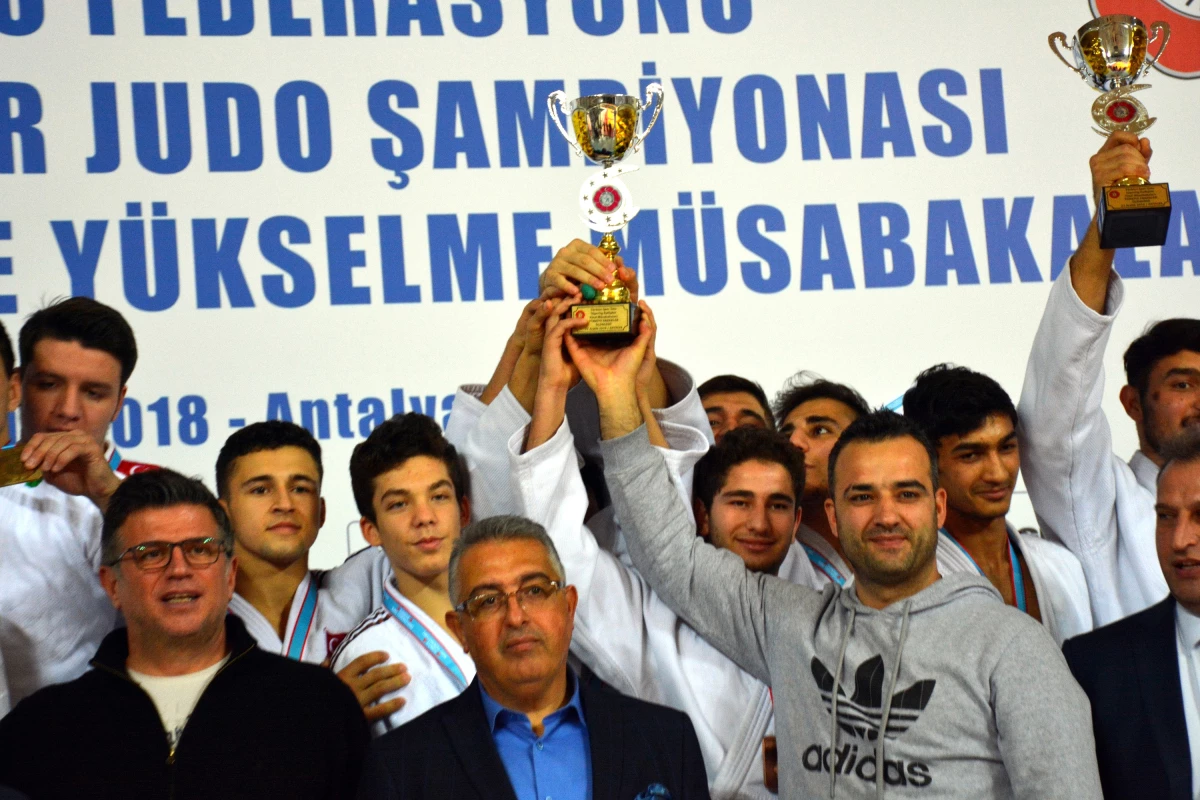 Manisa Büyükşehir Belediyespor Judoda Süper Lig\'e Damga Vurdu
