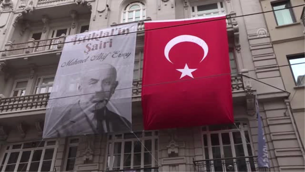 Mehmet Akif Ersoy Mısır Apartmanı Önünde Anıldı