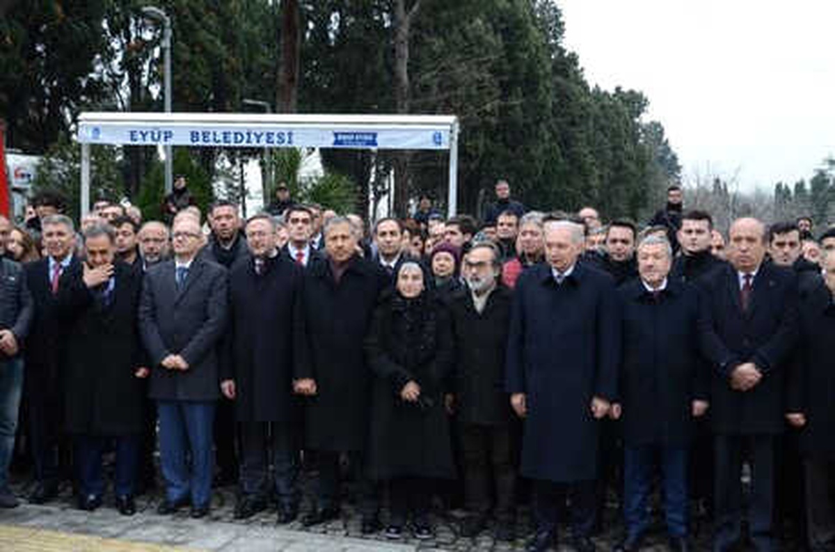 Mehmet Akif Ersoy Ölümünün 82\'inci Yılında Kabri Başında Anıldı