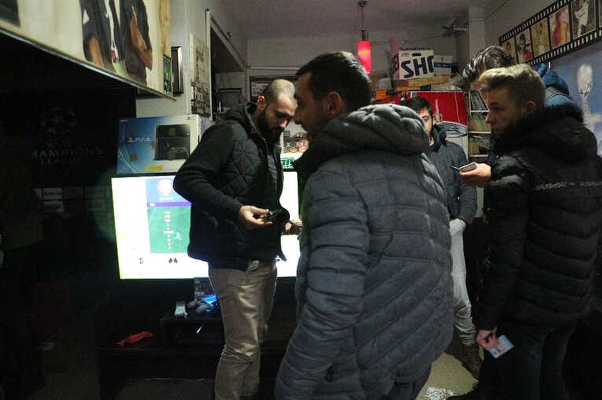 Narkotik Ekipleri Okul Çevrelerini Boş Bırakmadı