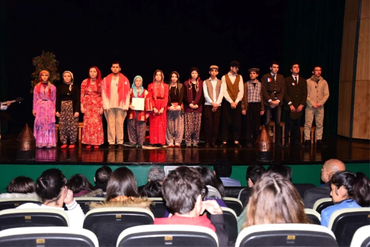 Osmaniye\'de Liseler Arası Tiyatro Yarışması Başladı