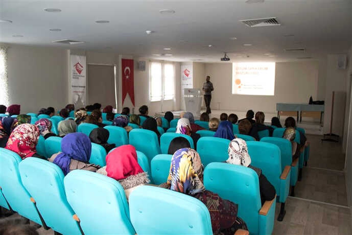 Otizm Spektrum Bozukluğu Farkındalık Eğitimleri Verildi