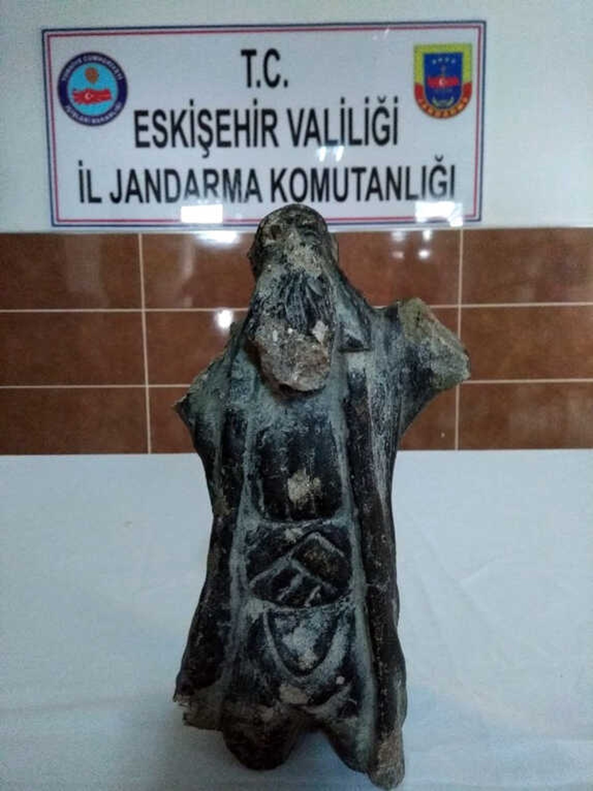 Roma Dönemine Ait Mermer Kral Heykeli Ele Geçirildi