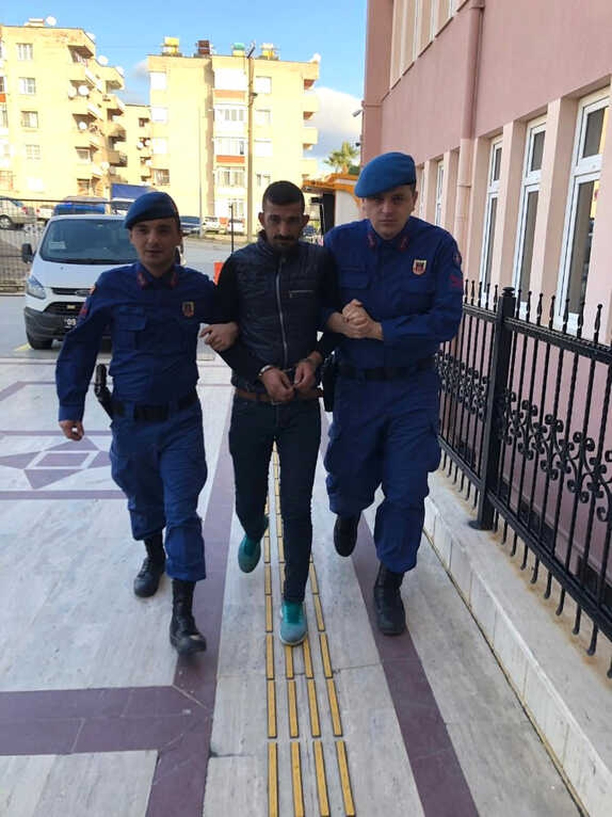Söke\'de Terör Propagandası Yapan Şahıs Gözaltına Alındı