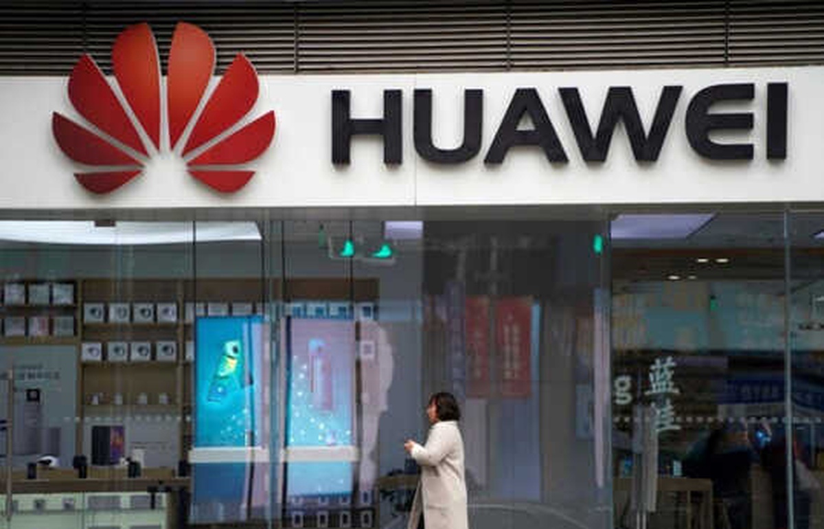 Trump, Huawei ve ZTE\'yi yasaklamaya hazırlanıyor