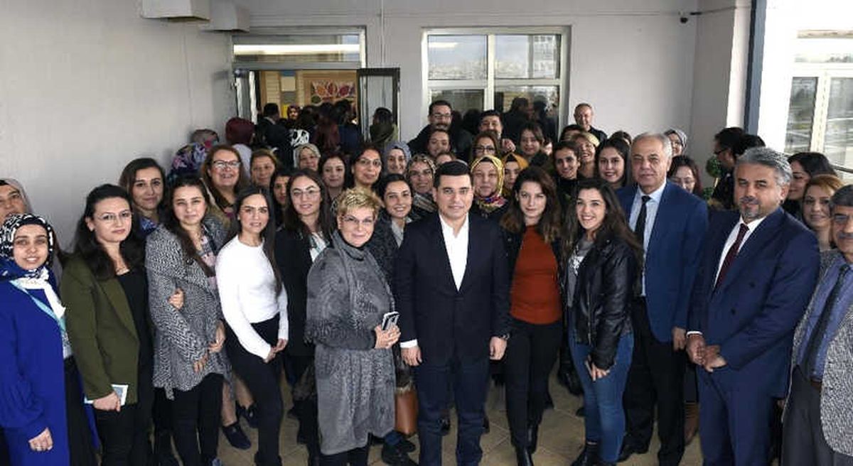 Tütüncü, Personeliyle Kahvaltıda Buluştu