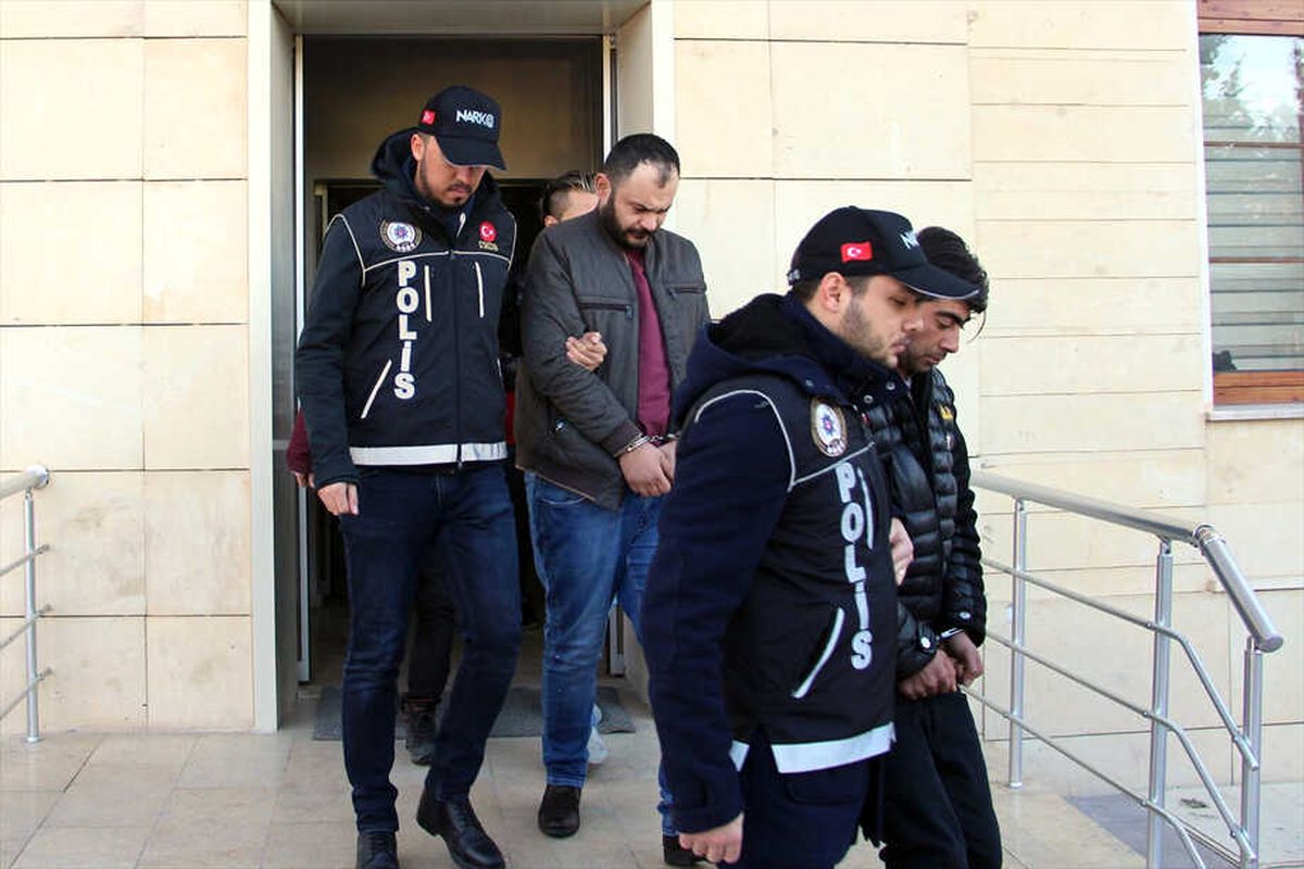 Uşak\'ta Uyuşturucu Operasyonu
