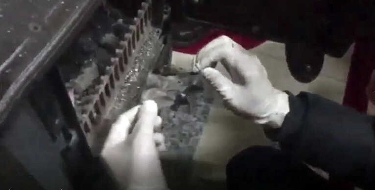 Uyuşturucuyu Yanan Sobaya Attı