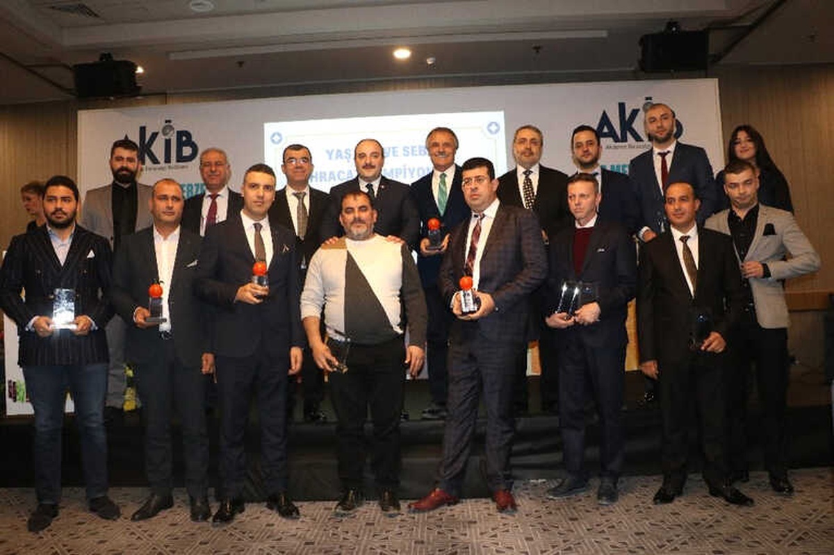 Yaş Sebze ve Meyve İhracat Şampiyonları Ödülleri Aldı