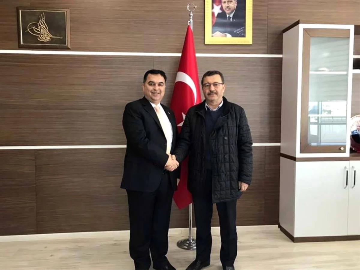 AK Parti İlçe Başkanı Mollaoğlu\'ndan Başkan Kılınç\'a Ziyaret