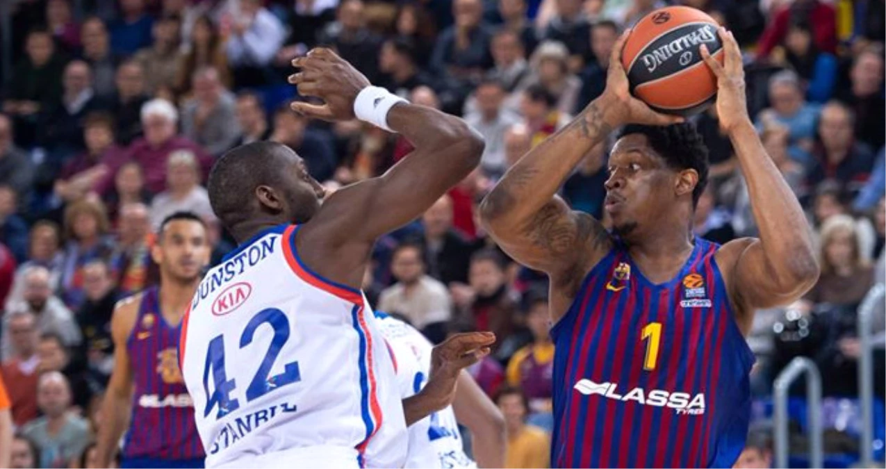 Euroleague\'de Anadolu Efes, Deplasmanda Barcelona\'ya Yenildi