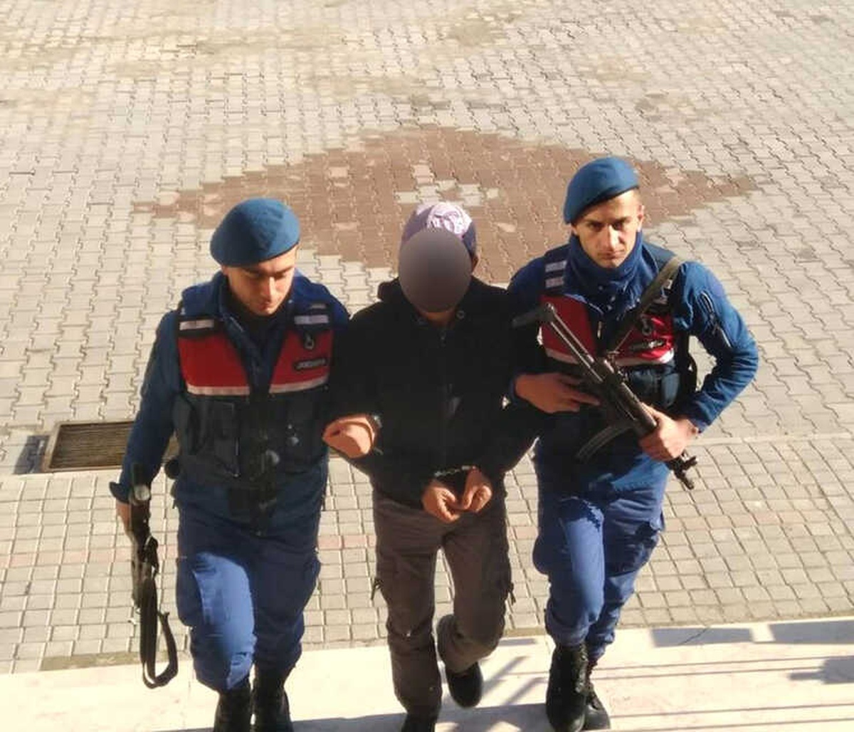 Annesini Öldürüp Jandarmaya Kayıp İlanı Vermiş