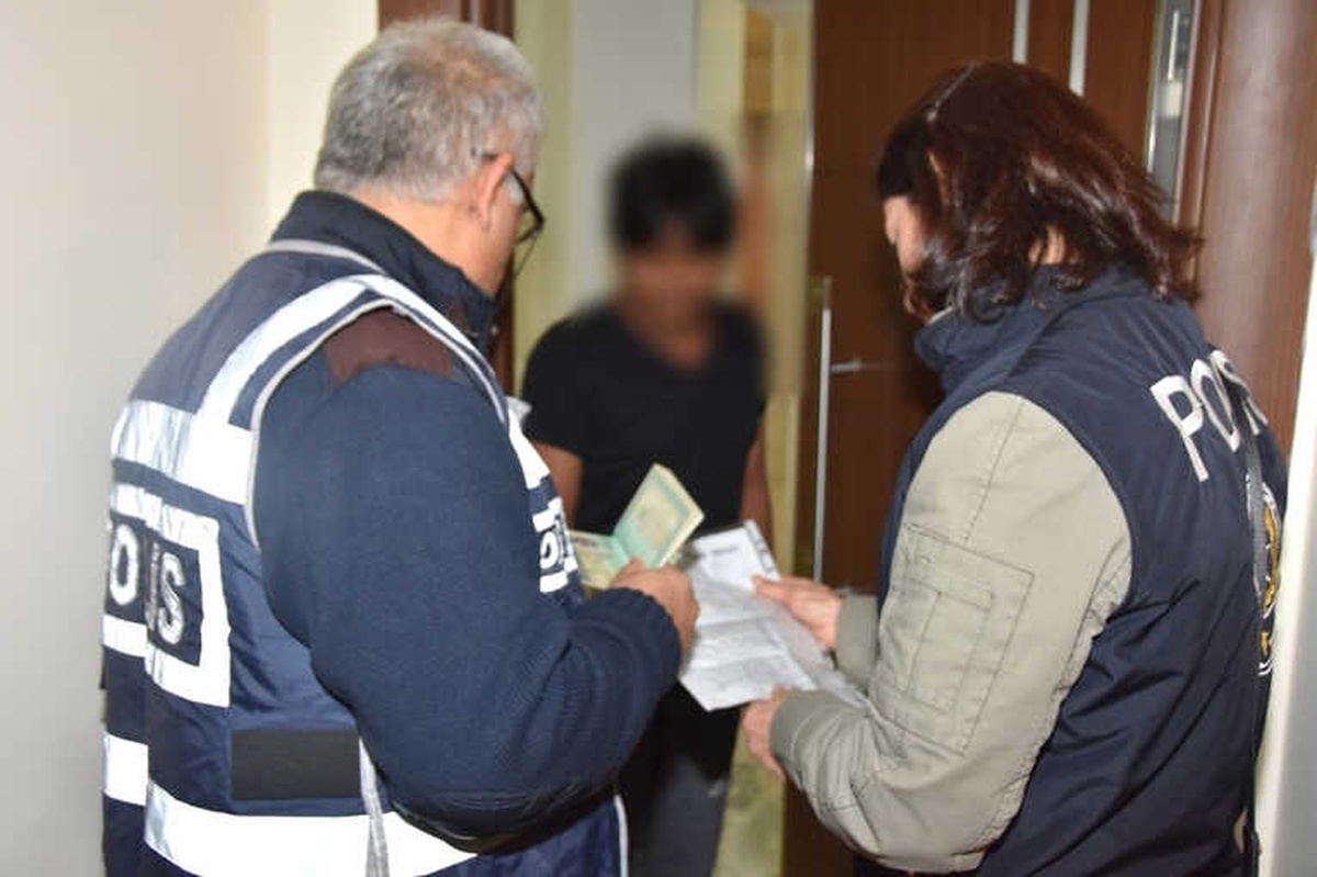 Antalya Polisinden Günübirlik Konaklama Denetimi