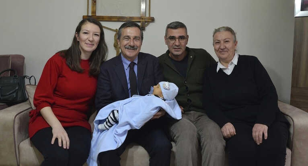 Başkan Ataç, \'Hoş Geldin Bebek\' Ziyaretlerini Sürdürüyor