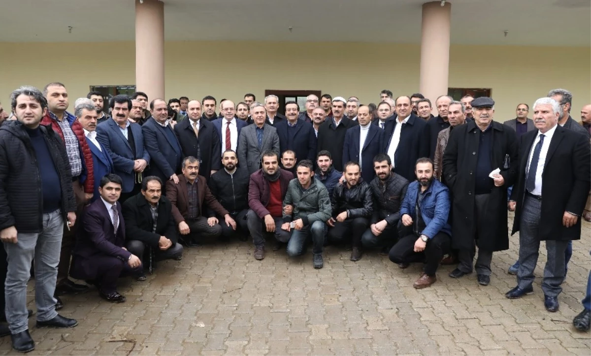 Başkan Atilla: "Diyarbakır\'ın Her Noktasında Hemşehrilerimizin Görüşlerini Alıyoruz"