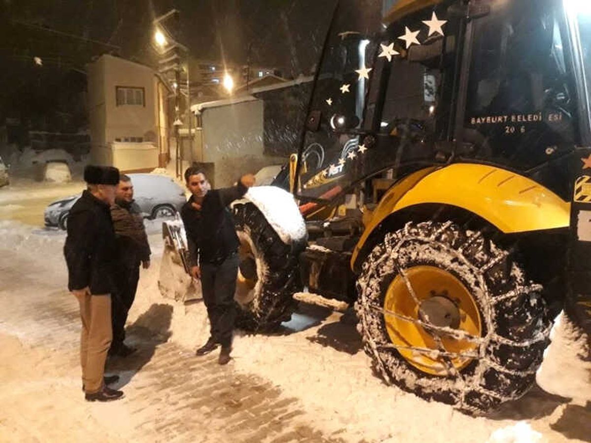 Bayburt Belediyesi\'nden Kar Mesaisi