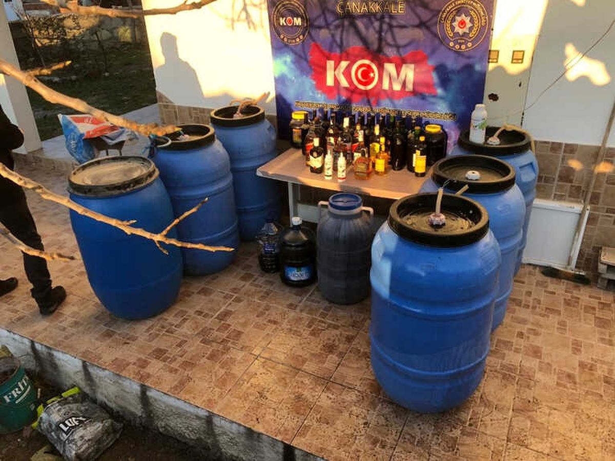 Çanakkale\'de Kaçak İçki ve Uyuşturucu Operasyonu